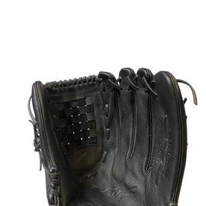 Used Easton BLACK MAGIC BB/SB Glove RH Throw Black 13" 11706-S000365290