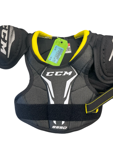Used CCM 9550 SHOULDER PADS YTH MD Youth Shoulder Pads MD 11682-S000121549