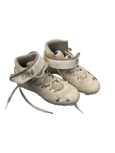 Used Under Armour CLEATS BB/SB Cleats White Junior 03 11682-S000107320