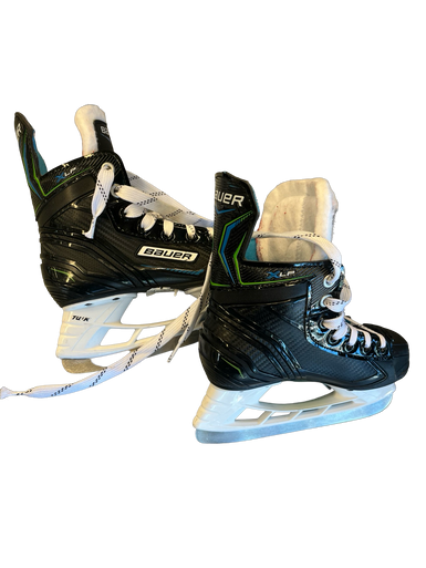 Used Bauer XLS Junior Hockey Skate Junior 01 11682-S000104746