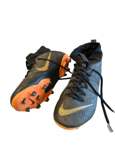 Used Nike Soccer Cleats Black Junior 04.5 11682-S000104653