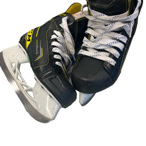 Used CCM SUPER TACKS Youth Hockey Skate Youth 13.0 11682-S000108083