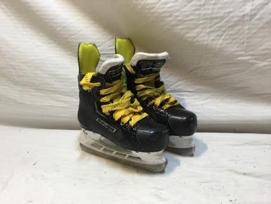 Used Bauer TUUK Youth 13.0 Ice Hockey Skates 11682-S000074104