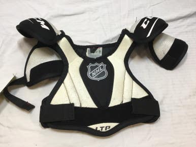 Used CCM LTP SHOULDER PADS MD Ice Hockey / Shoulder Pads 11682-S000059415