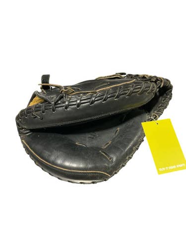 Used Wilson A2403 BB/SB Catchers RH Throw Black 33" 11834-S000041478