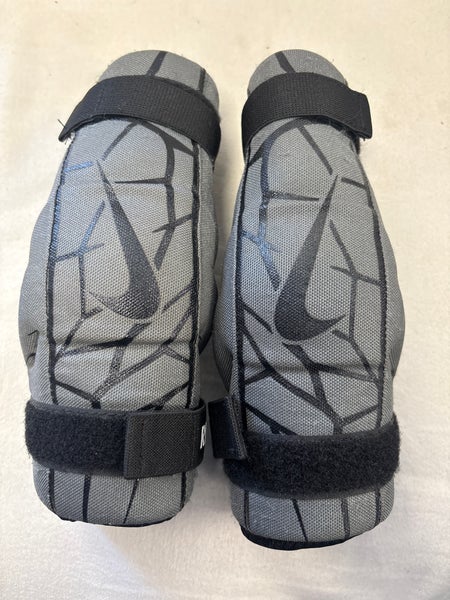 Small Youth Nike Vapor Arm Pads (Used)