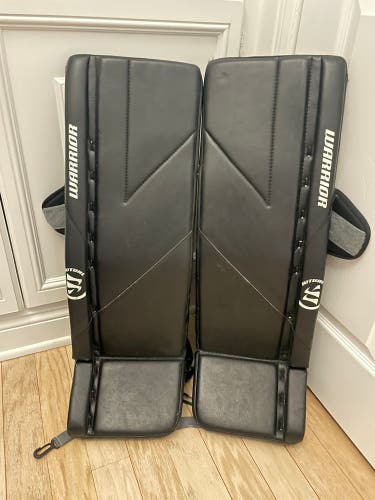 30" Warrior Ritual G6 E+ Goalie Leg Pads (Used)