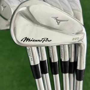 Mizuno Pro 225 Forged Iron Set 4-P / Project X LS 6.0 Stiff