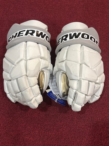 LA Kings white Sher-Wood Rekker Morph 1 Gloves (New) Item#LAWO