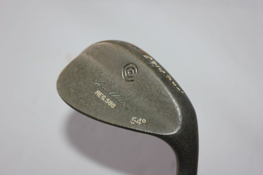 CLEVELAND TOUR ACTION REG. 588 54 RAW SAND WEDGE - STIFF