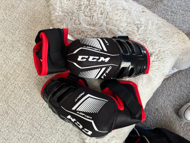 Senior Large CCM Elbow Pads (New)