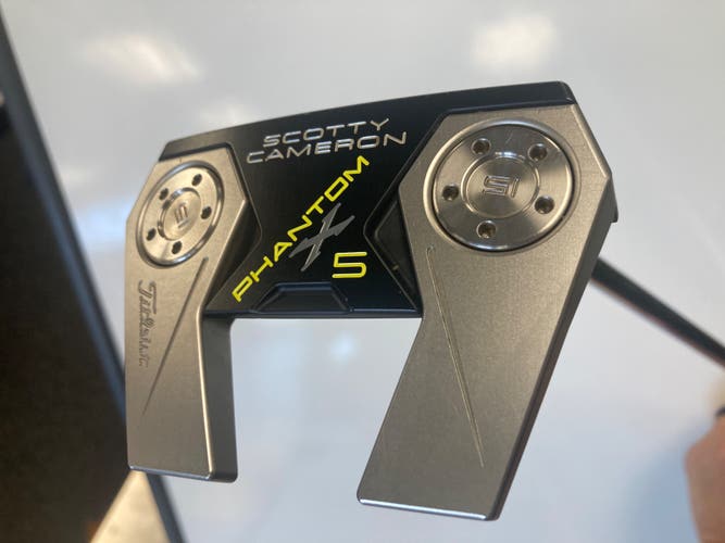 Black Men's Titleist Cameron Mallet Right Handed Putter 35" (Used)
