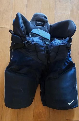 Senior Large Nike Quest Hockey Pants (Used)