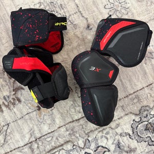 Senior Medium Bauer Vapor 3X Pro Elbow Pads (Used)