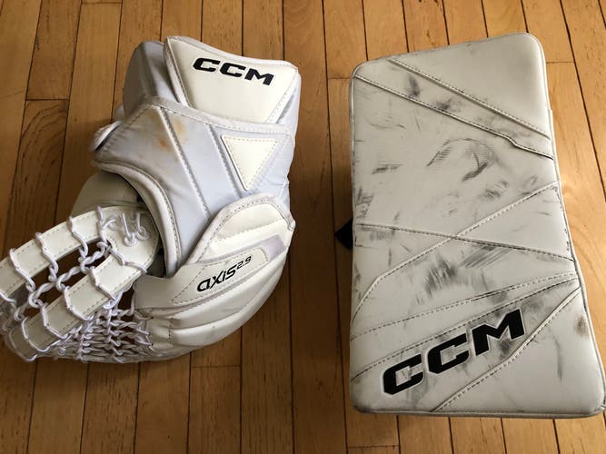 CCM Axis 2.9 glove and blocker
