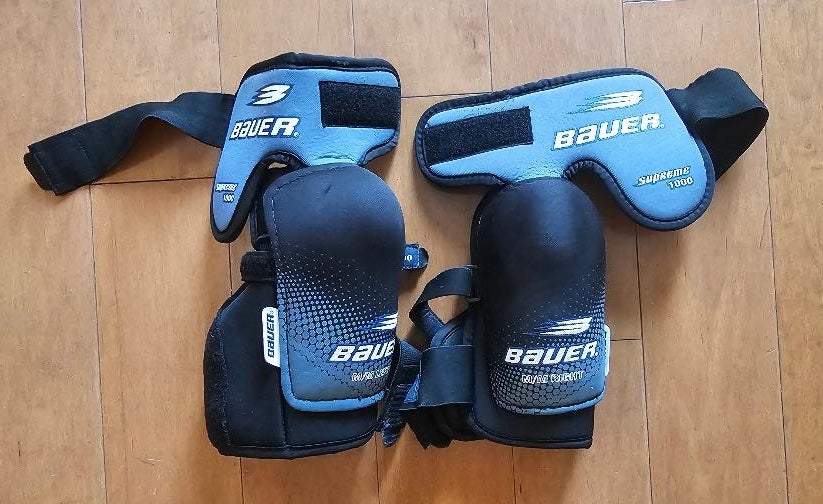 Senior Medium Bauer Supreme 1000 Elbow Pads (Used)