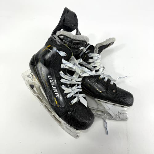 Used Bauer Supreme M5 Pro Skates | 8.5 Fit 1 | E329