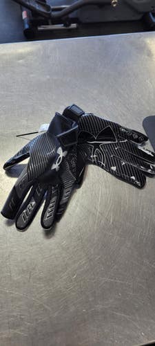 Used Under Armour F9 NITRO FB Gloves Black SM 11497-S000152915