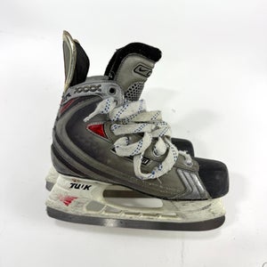 Used Bauer Vapor XXXX Skates | 4.5 D | E655