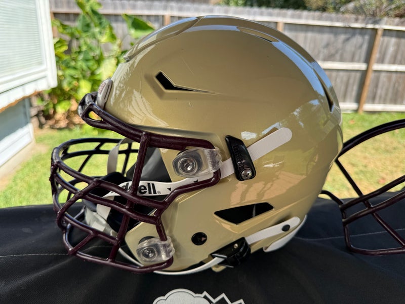 Large Youth Riddell SpeedFlex Helmet (Used)