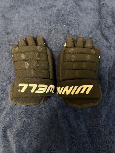 Winnwell Classic 4-Roll Gloves 14" (Used)