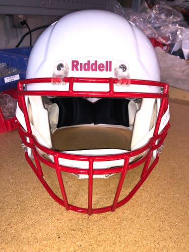 USED RIDDELL SPEED ADULT HELMET - MEDIUIM - METALLIC WHITE