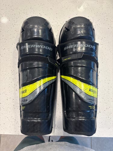 Senior Sher-Wood Rekker Legend 2 16" Shin Pads (Used)
