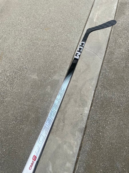 Senior CCM JetSpeed FT8 Pro Right Handed Hockey Stick P88 (New)