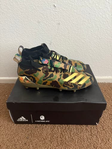 Men's Size M 8.5 (W 9.5) Adidas (Used)