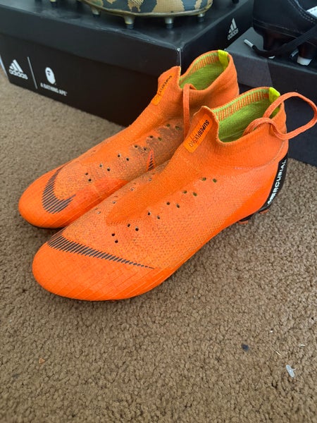 Men's Size M 7.5 (W 8.5) Nike Mercurial Superfly Cleats (Used)