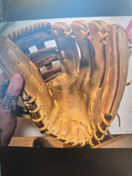 Wilson RH Outfield A2K Baseball Glove 12" (Used)