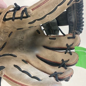Wilson A2000 RH Infield Baseball Glove 11.5" (Used)