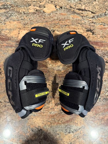 Senior Large CCM Tacks xf pro Elbow Pads (Used)