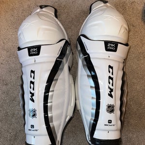 Senior CCM 21K 15" Shin Pads (New)