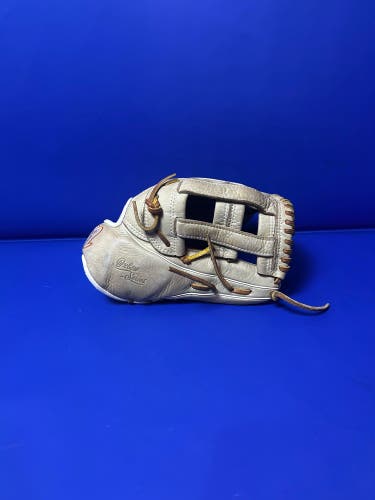 Marucci Oxbow RH Baseball Glove 12.5" (Used)