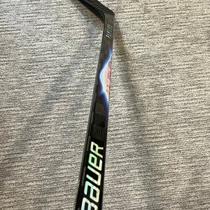 Senior Bauer Vapor FlyLite Left Hand Hockey Stick P90TM (Used)