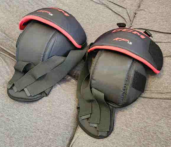 CCM Senior KP1.5 Knee Protectors (Used)