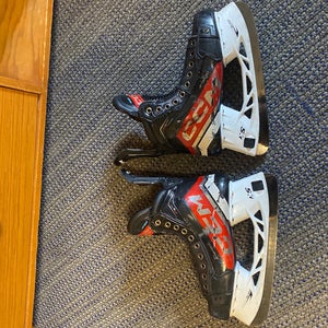 2023 CCM JetSpeed FT6 Pro Hockey Skates Regular Width 7 (Used)
