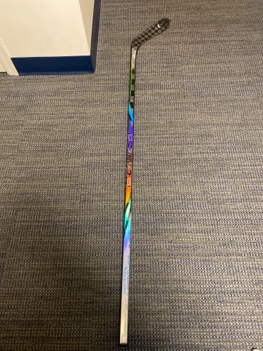 Senior Bauer Nexus Tracer Right Handed Hockey Stick P28 (Used)