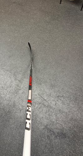 2 Pack Senior CCM JetSpeed Right Handed Hockey Stick P28 (New)