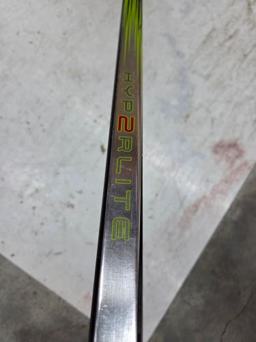 Senior Bauer Vapor Hyperlite 2 Right Handed Hockey Stick P88 (Used)