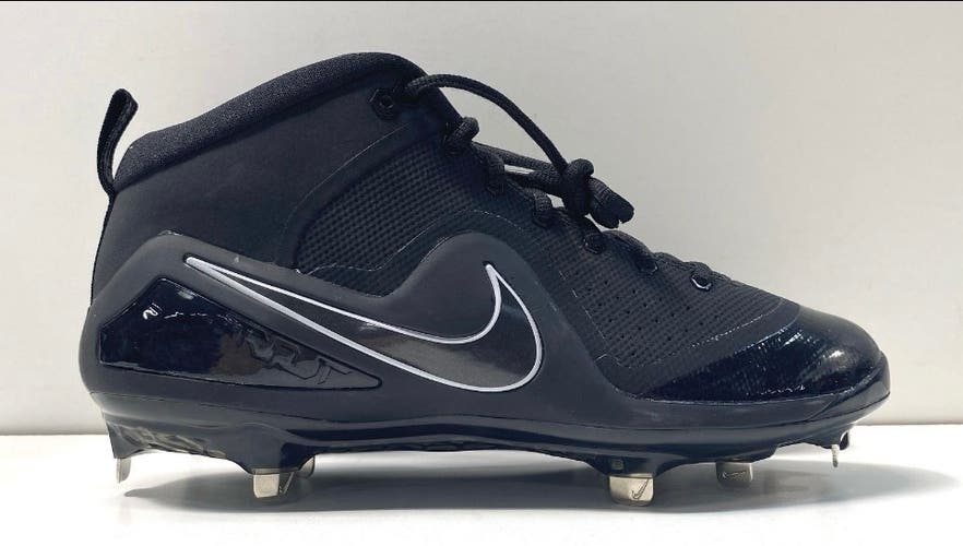Men’s Nike Metal Baseball Cleats Size 10