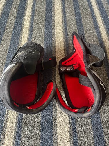 Senior Small CCM Jetspeed FT475 Elbow Pads (Used)