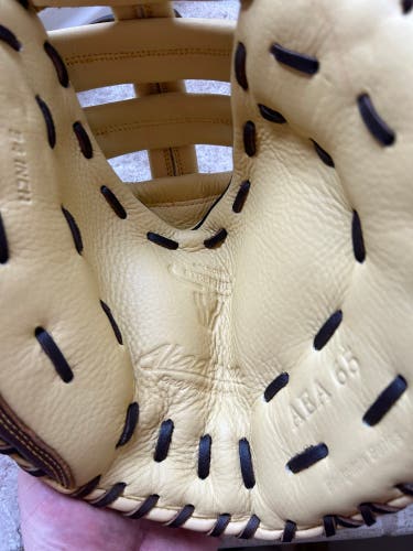 Akadema AEA65 34” fastpitch catcher mitt