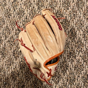 Wilson A2000 1787 RH Baseball Glove 11.75" (New)