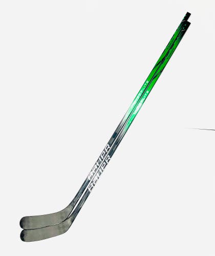 New 2 pack Bauer Vapor Hyperlite 2 (green) Pro Stock - RH, P90TM, 77 Flex