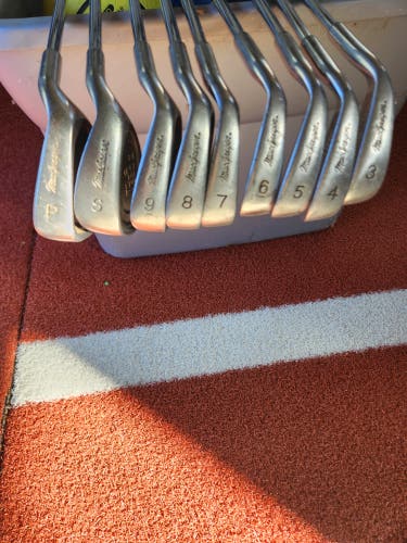 Men's DX Right Handed Iron Set Regular Flex (9 Clubs) #3 - #9, PW, SW Steel Shaft (Used)