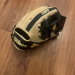 BRAND NEW Wilson 2022 A2K 1786 11.5" Baseball Glove