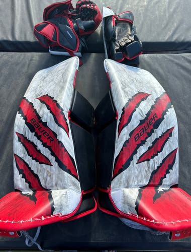 Medium Bauer Goalie Leg Pads (Used)