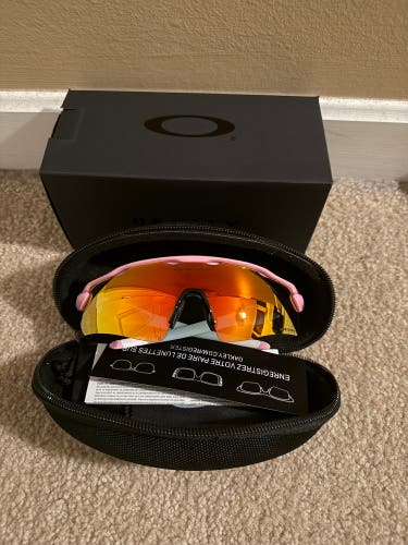 Unisex One Size Fits All Oakley Radar EV Pitch Sunglasses (New)